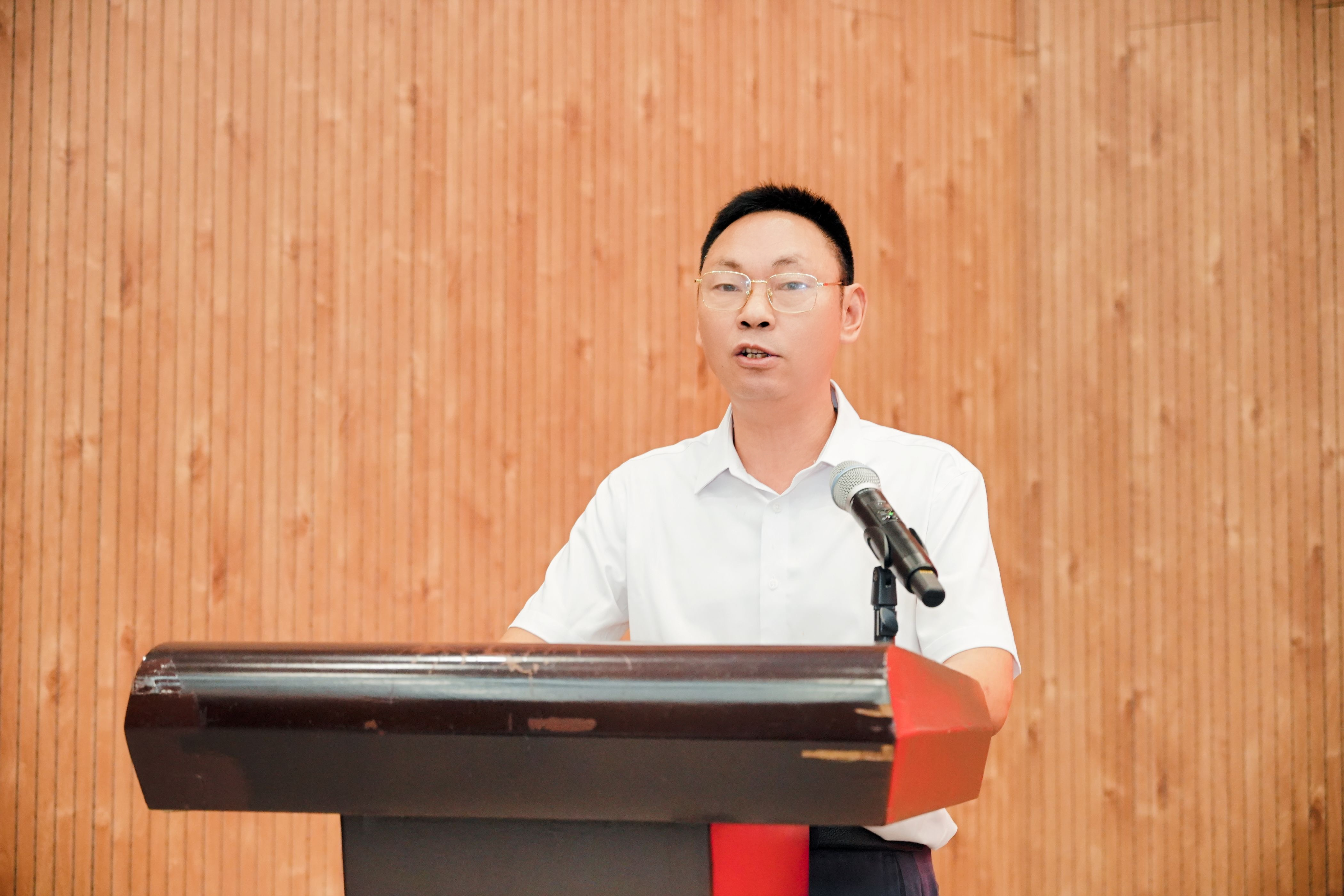 会长发言